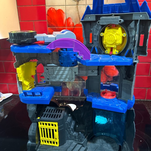 Imaginex Batman tower plus villains - Picture 3 of 7